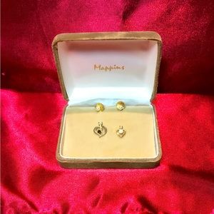 2 Heart Pendants without chains and 1 pair of gold shell and pearl Earrings.